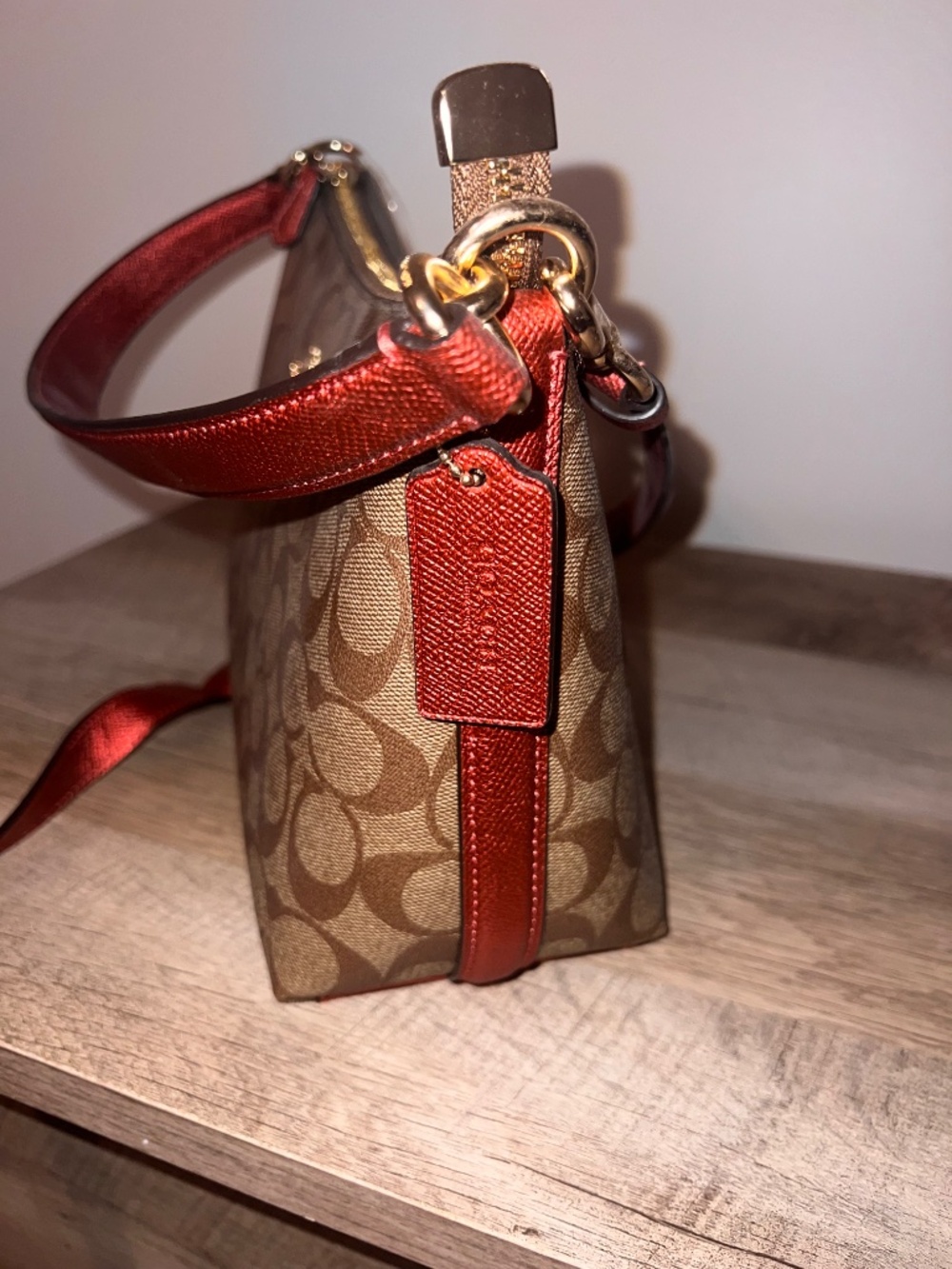 Coach Bag with Colored Lining - Picture 5 of 6